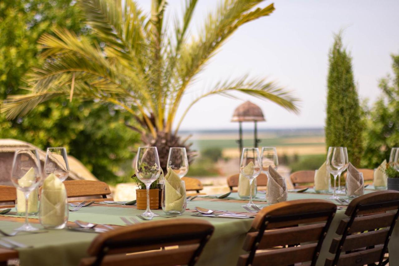 Takler Kuria Hotel Szekszárd Екстериор снимка