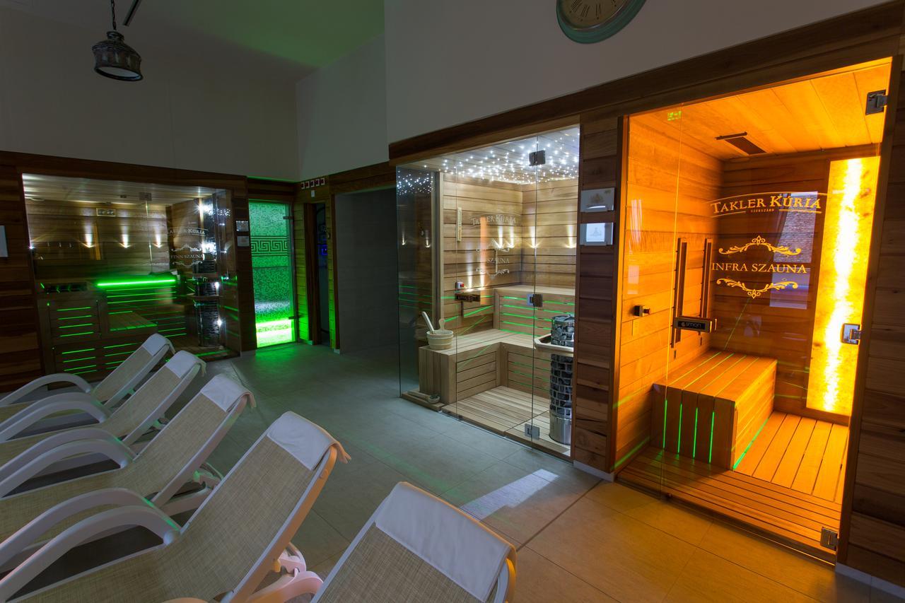 Takler Kuria Hotel Szekszárd Екстериор снимка