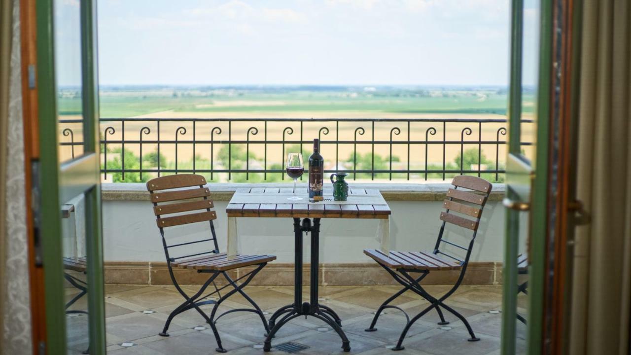 Takler Kuria Hotel Szekszárd Екстериор снимка