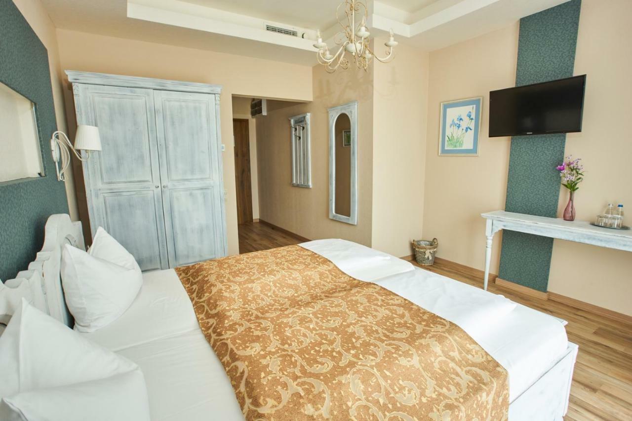 Takler Kuria Hotel Szekszárd Екстериор снимка