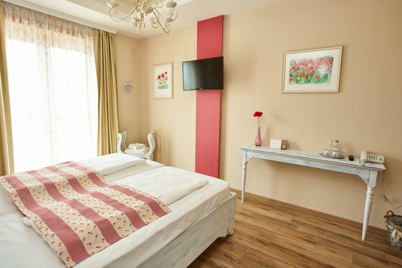 Takler Kuria Hotel Szekszárd Екстериор снимка