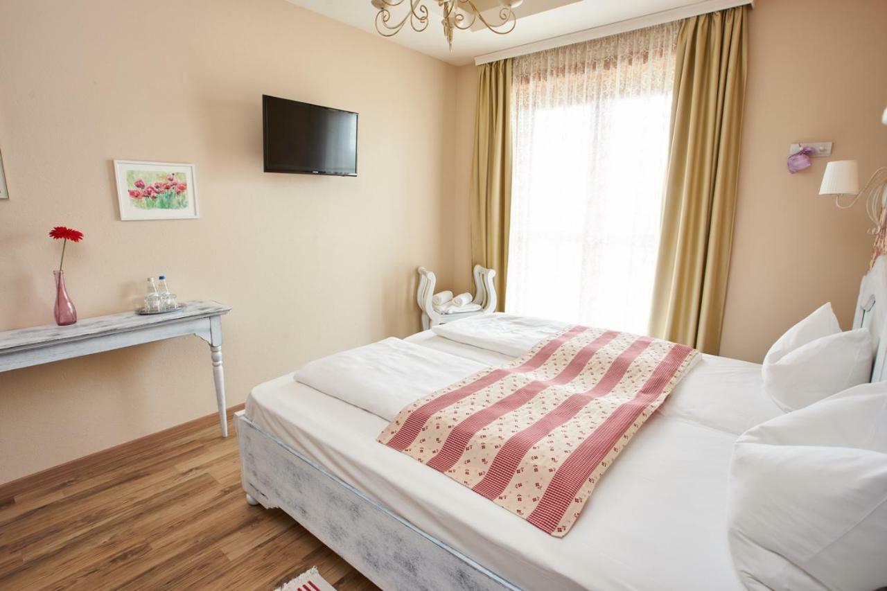 Takler Kuria Hotel Szekszárd Екстериор снимка