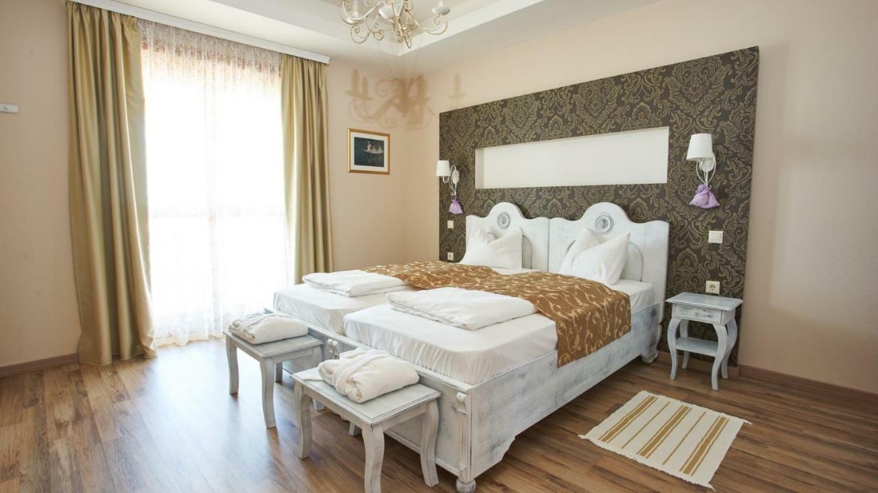 Takler Kuria Hotel Szekszárd Екстериор снимка